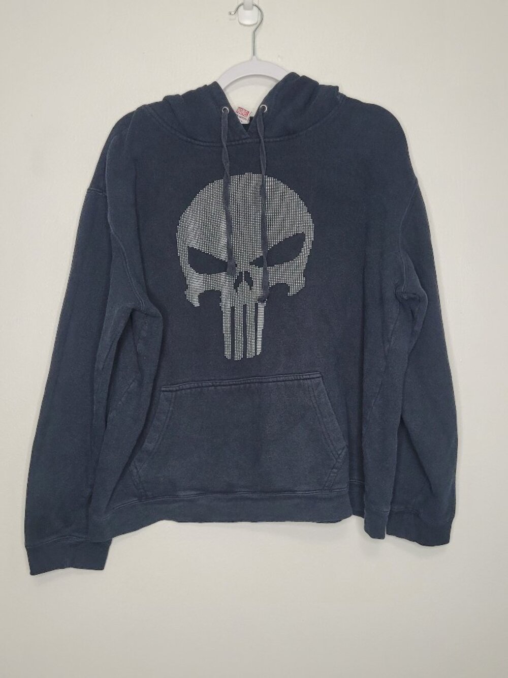 Marvel black Punisher textured logo front hoodie sweatshirt grunge